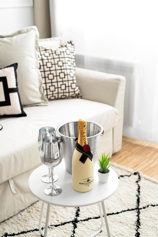 Glam & Modern By Cooee Apartments Varşovia Exterior foto