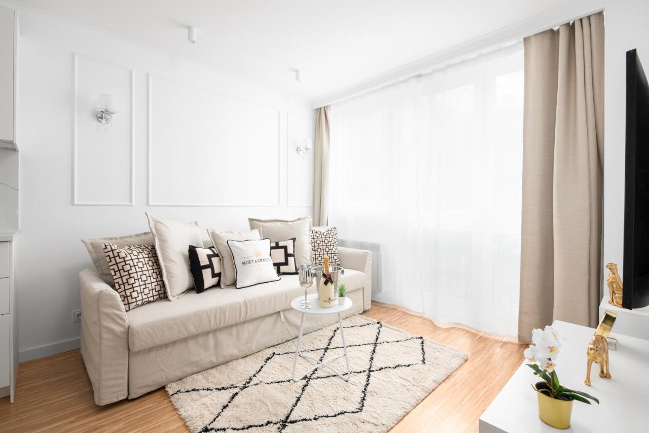 Glam & Modern By Cooee Apartments Varşovia Exterior foto
